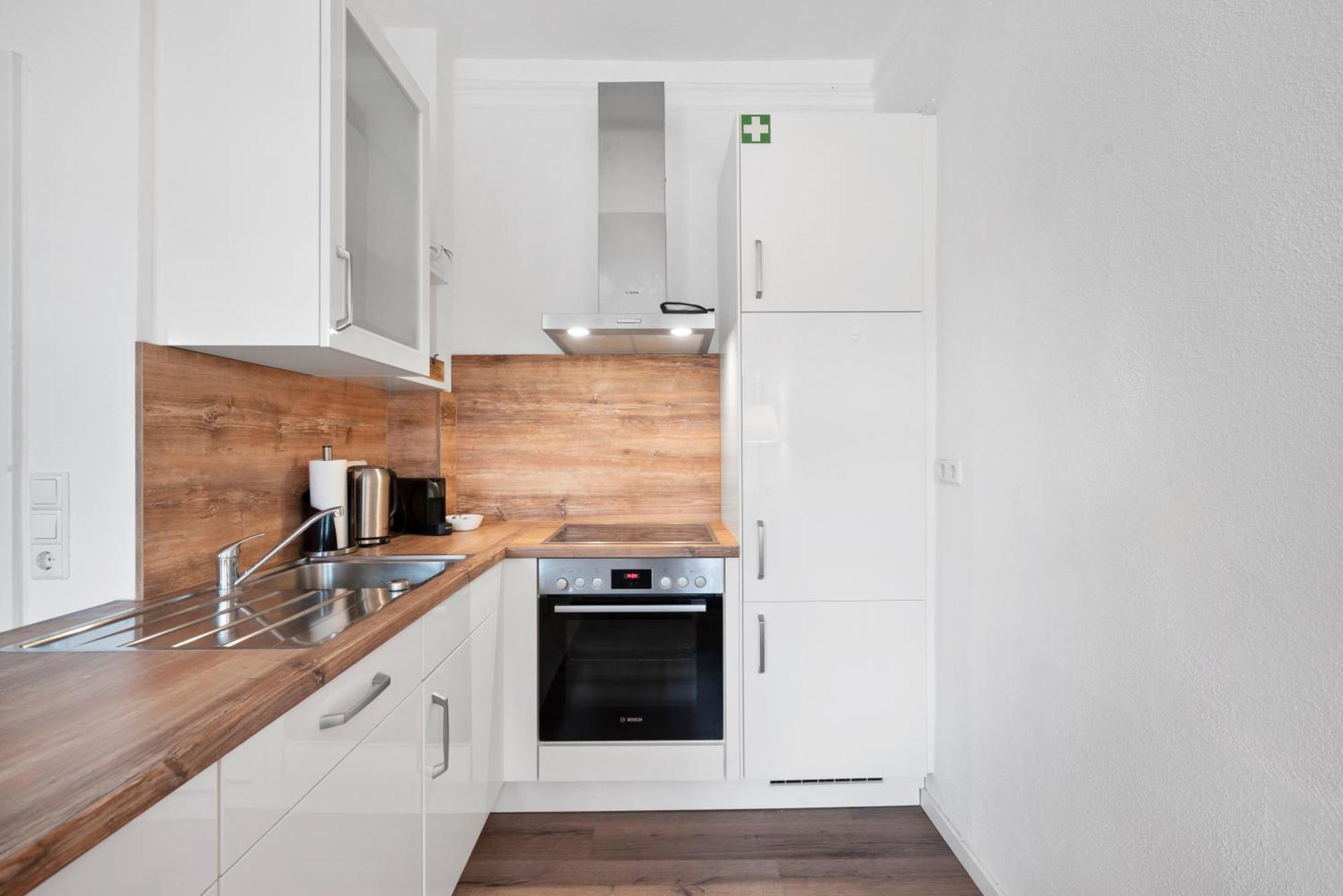 Backhome - Business&Family - Fantastische Schlosslage, Smarttv, Waschtrockner, Netflix, 50Qm, 24H Checkin - Apartment 3 Ludwigsburg Exterior foto